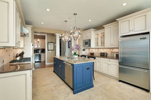 23553 N Sanctuary Club Drive, Kildeer, IL 60047