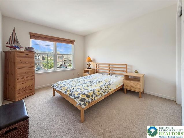 5612 Stonecroft Lane, Lower Macungie Twp, PA 18106