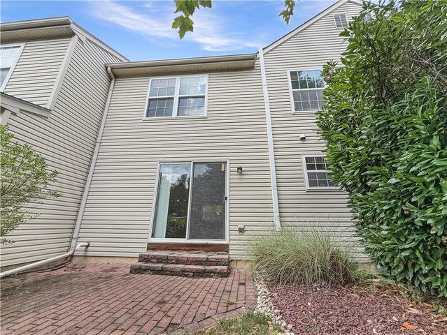 5612 Stonecroft Lane, Lower Macungie Twp, PA 18106