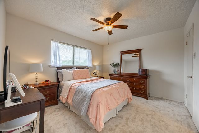 6027 E University Boulevard 215, Dallas, TX 75206