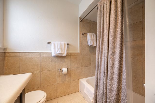 6027 E University Boulevard 215, Dallas, TX 75206