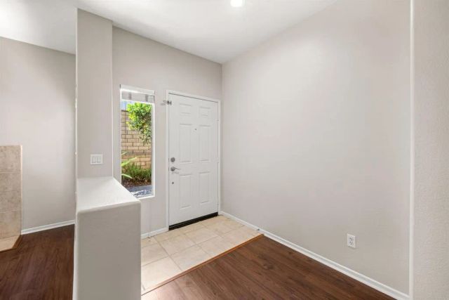 638 Sumner Way 2, Oceanside, CA 92058