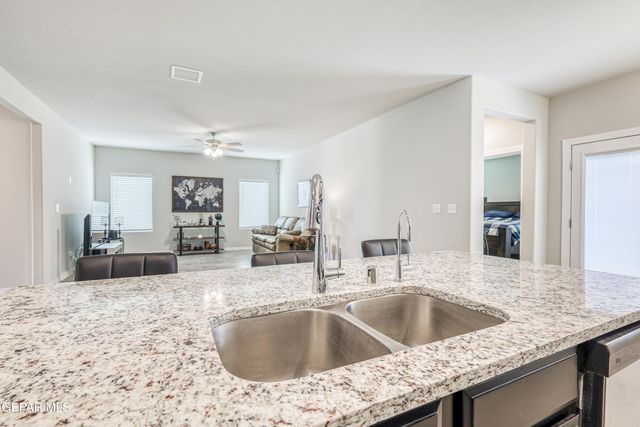 12245 DESERT CLIFF Court, El Paso, TX 79938