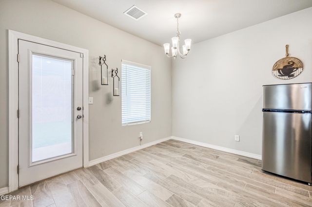 12245 DESERT CLIFF Court, El Paso, TX 79938