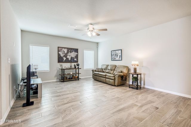 12245 DESERT CLIFF Court, El Paso, TX 79938