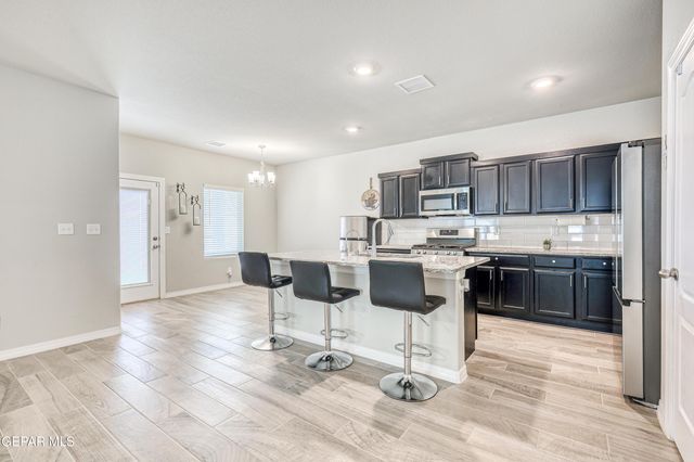 12245 DESERT CLIFF Court, El Paso, TX 79938
