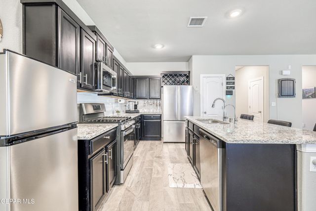 12245 DESERT CLIFF Court, El Paso, TX 79938