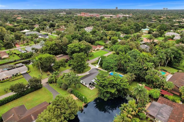 470 Petersburg Ter 470, Plantation, FL 33325