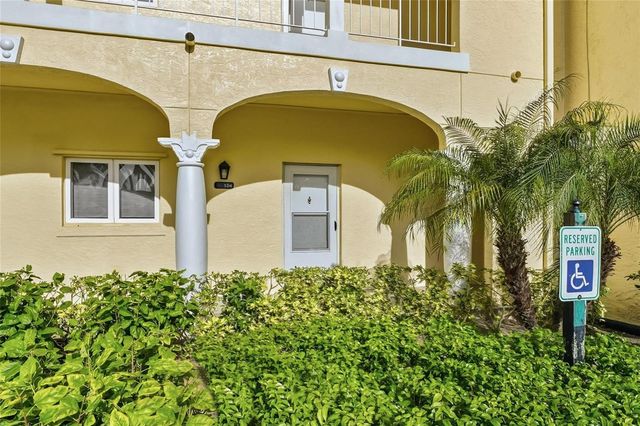 5060 Harmony Circle 104, Vero Beach, FL 32967