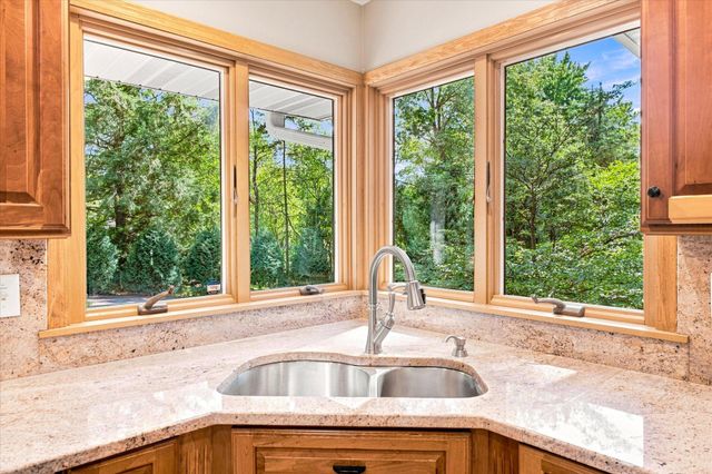 111 Teresa Drive, West Saint Paul, MN 55118