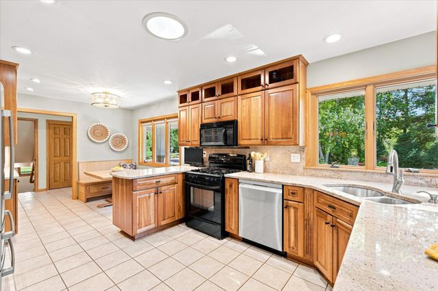 111 Teresa Drive, West Saint Paul, MN 55118