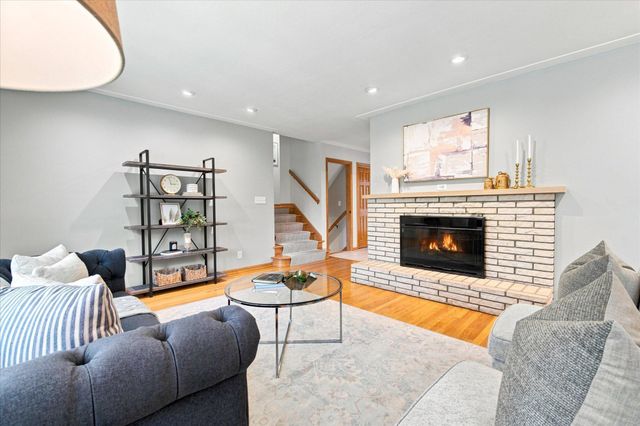 111 Teresa Drive, West Saint Paul, MN 55118
