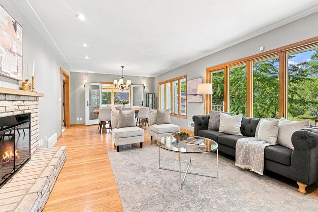 111 Teresa Drive, West Saint Paul, MN 55118