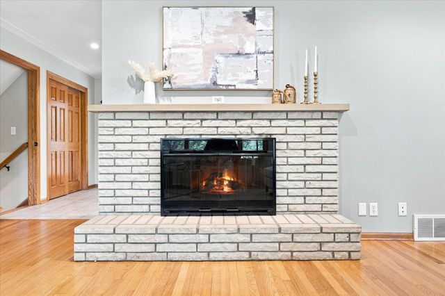 111 Teresa Drive, West Saint Paul, MN 55118