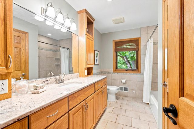 111 Teresa Drive, West Saint Paul, MN 55118