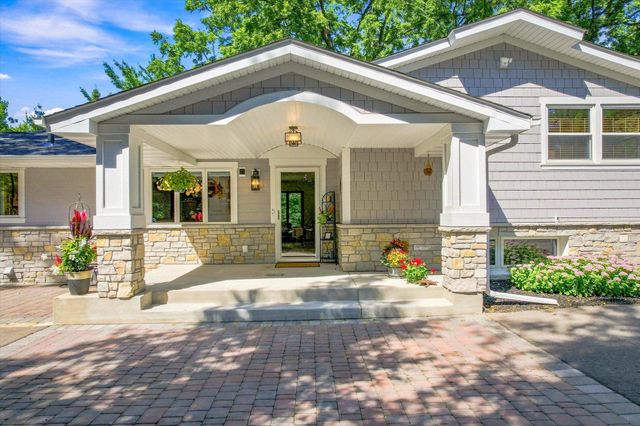 111 Teresa Drive, West Saint Paul, MN 55118
