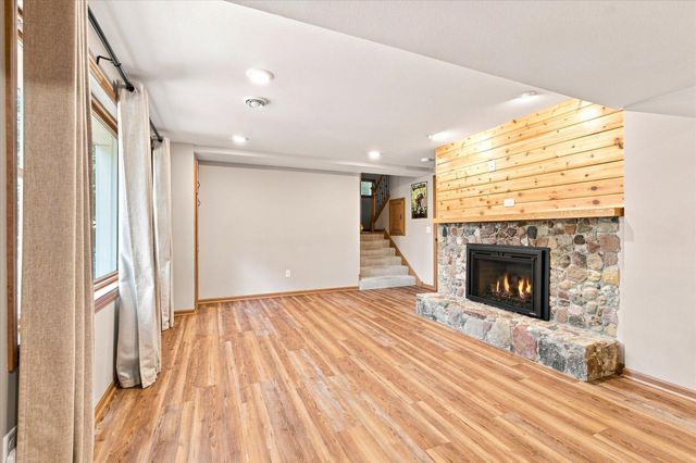 111 Teresa Drive, West Saint Paul, MN 55118