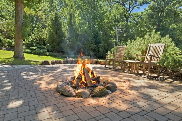 111 Teresa Drive, West Saint Paul, MN 55118