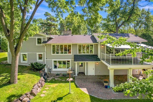 111 Teresa Drive, West Saint Paul, MN 55118
