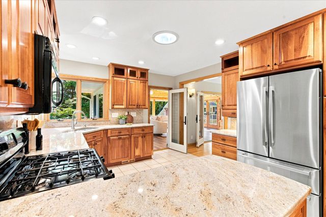 111 Teresa Drive, West Saint Paul, MN 55118