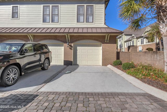 648 Village Park Drive 104, Wilmington, NC 28405