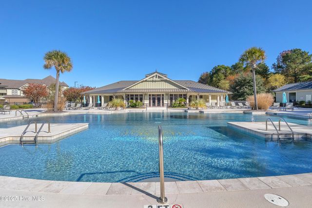 648 Village Park Drive 104, Wilmington, NC 28405