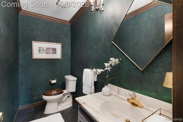 2317 Chelsea Court, Troy, MI 48084