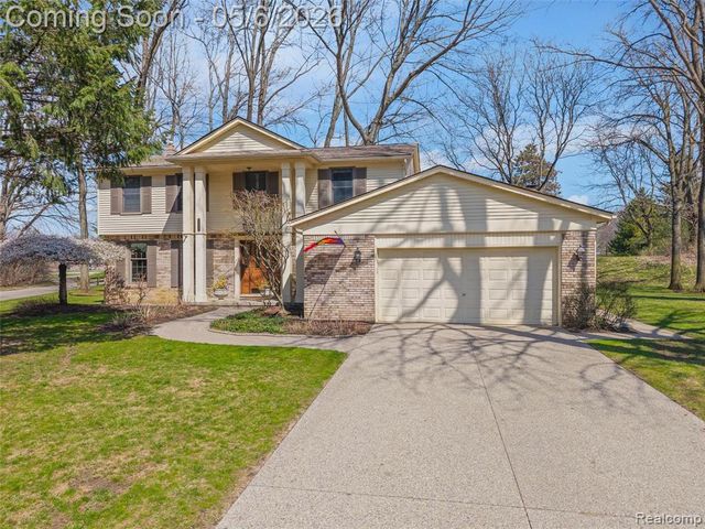 2317 Chelsea Court, Troy, MI 48084