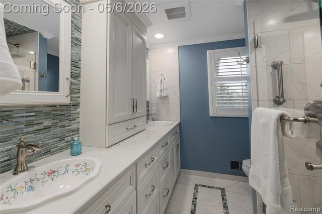 2317 Chelsea Court, Troy, MI 48084
