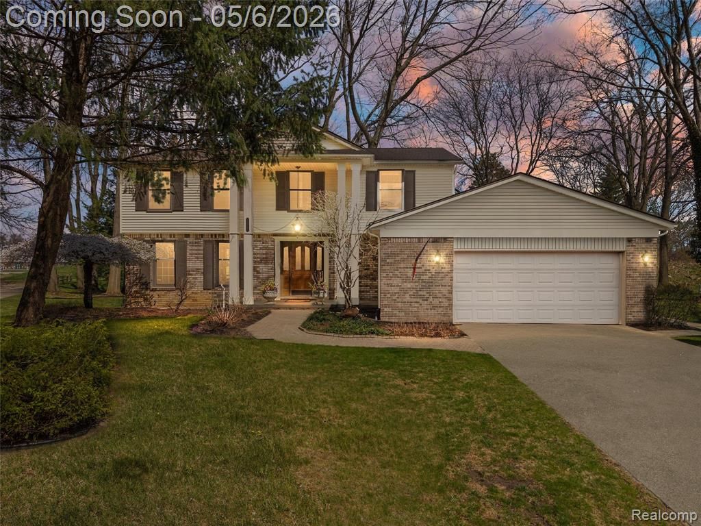 2317 Chelsea Court, Troy, MI 48084