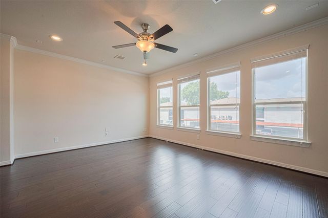 10004 Spring Shadows Park Circle, Houston, TX 77080