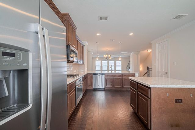 10004 Spring Shadows Park Circle, Houston, TX 77080