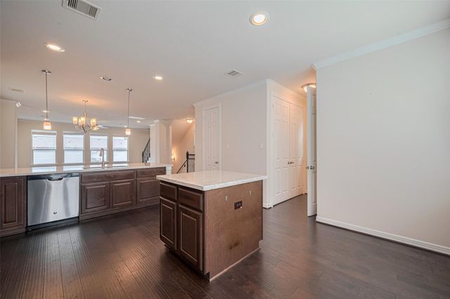 10004 Spring Shadows Park Circle, Houston, TX 77080