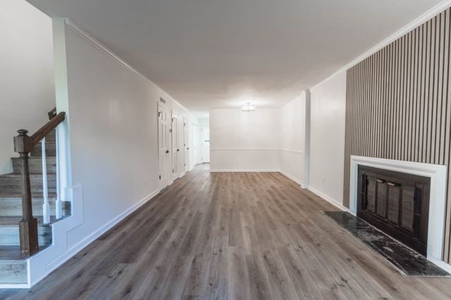 120 Brattlesboro Dr, Nashville, TN 37204