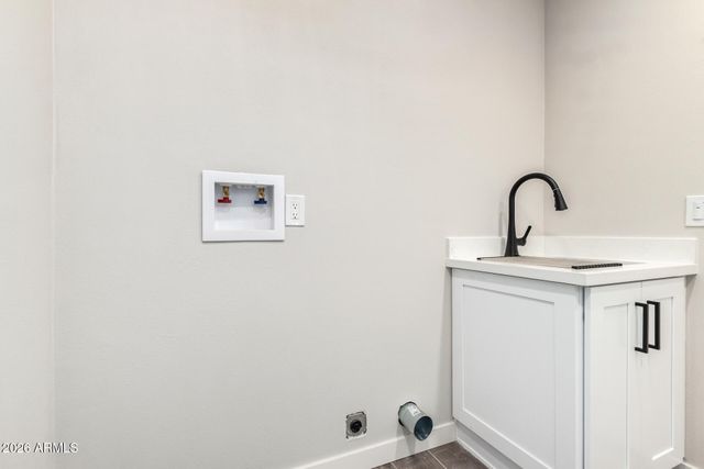 11016 W Sun City Boulevard, Sun City, AZ 85351