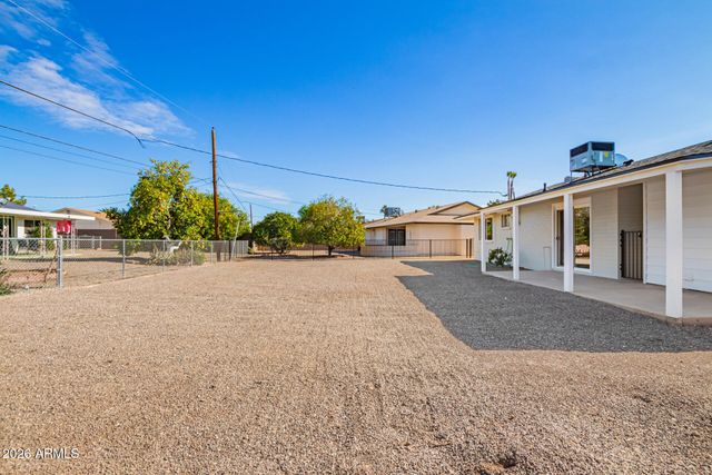 11016 W Sun City Boulevard, Sun City, AZ 85351