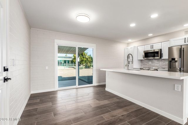 11016 W Sun City Boulevard, Sun City, AZ 85351