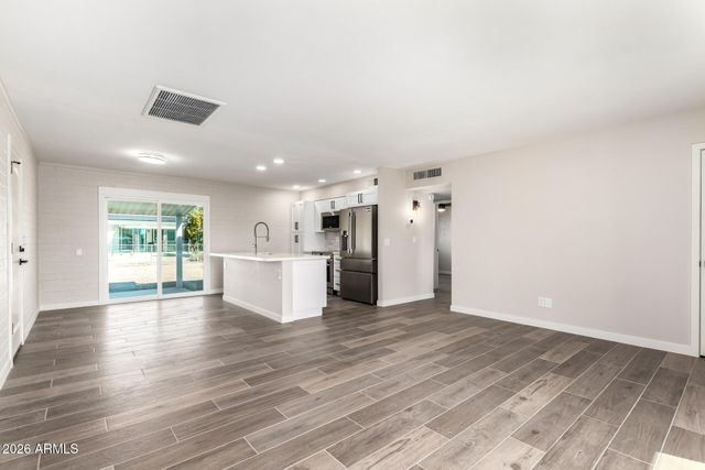 11016 W Sun City Boulevard, Sun City, AZ 85351