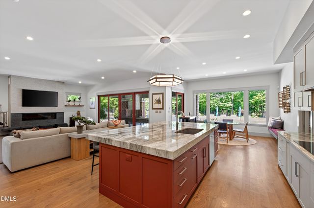 5141 Avalaire Oaks Drive, Raleigh, NC 27614
