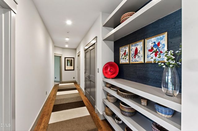 5141 Avalaire Oaks Drive, Raleigh, NC 27614