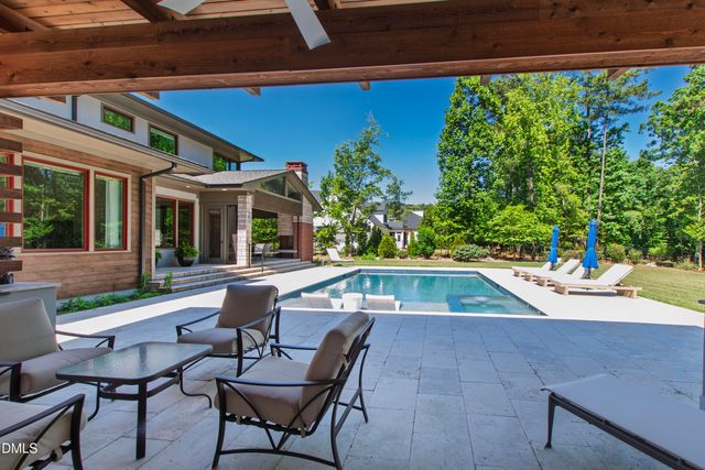 5141 Avalaire Oaks Drive, Raleigh, NC 27614