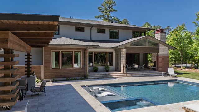 5141 Avalaire Oaks Drive, Raleigh, NC 27614