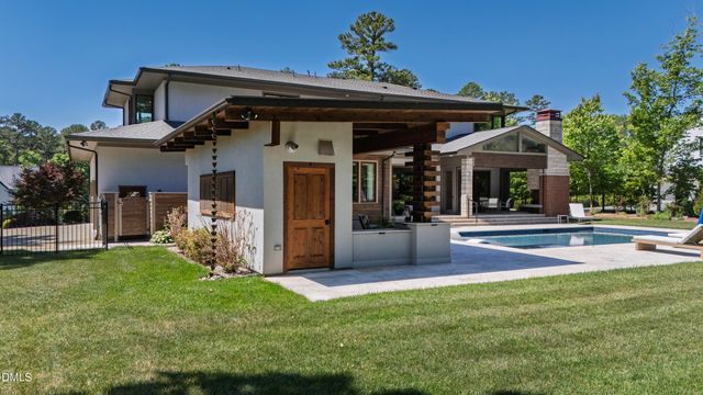 5141 Avalaire Oaks Drive, Raleigh, NC 27614