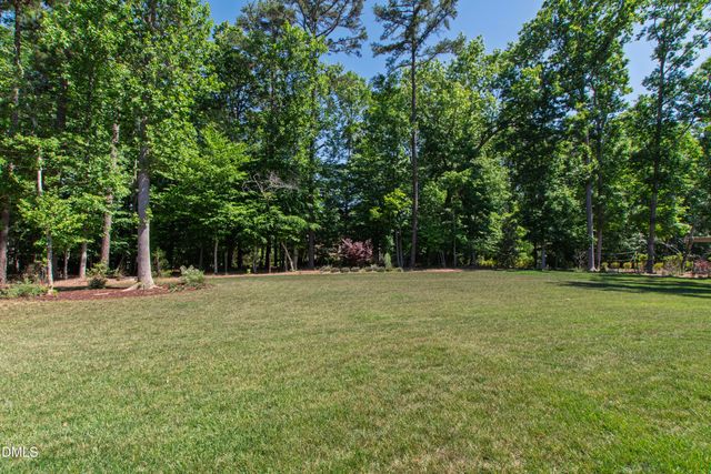 5141 Avalaire Oaks Drive, Raleigh, NC 27614