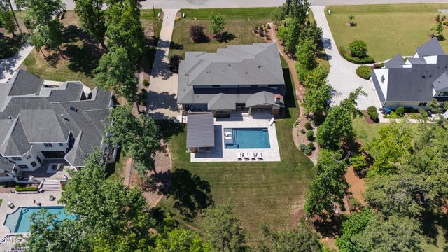 5141 Avalaire Oaks Drive, Raleigh, NC 27614