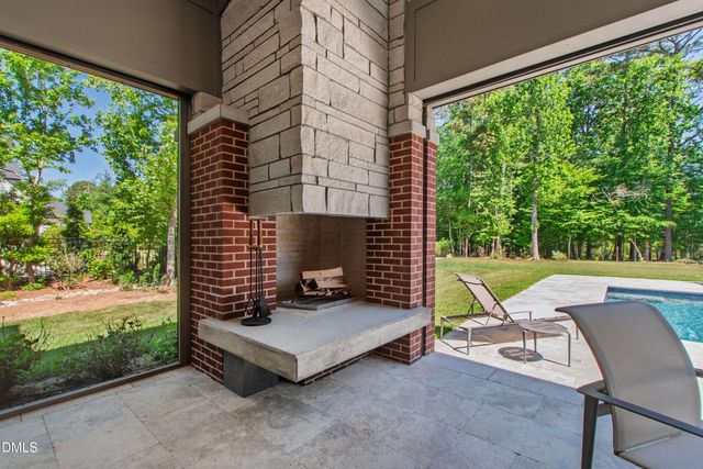5141 Avalaire Oaks Drive, Raleigh, NC 27614