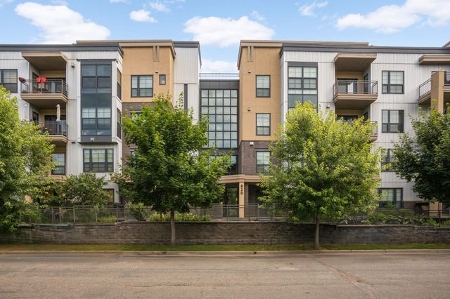 820 Emerald Street SE 314, Saint Paul, MN 55114