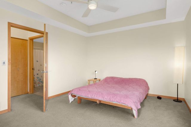 820 Emerald Street SE 314, Saint Paul, MN 55114