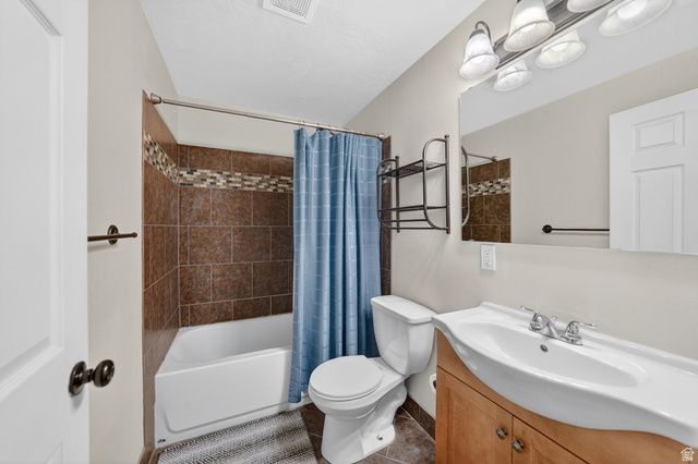 3857 E BARTON CREEK DR, Eagle Mountain, UT 84005