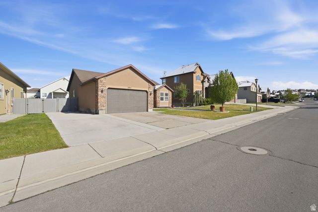 3857 E BARTON CREEK DR, Eagle Mountain, UT 84005